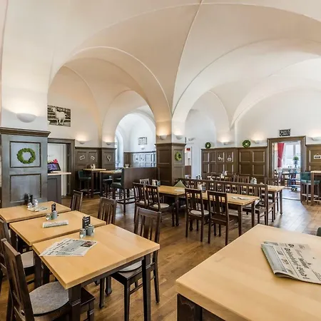 Riemhofer Alter Schlachthof Otel 3*
